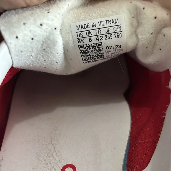 Adidas GAZELLE INDOOR SHOES- Better Scarlet / Cloud White / Gum Men’s Size 8.5 - Picture 5 of 6